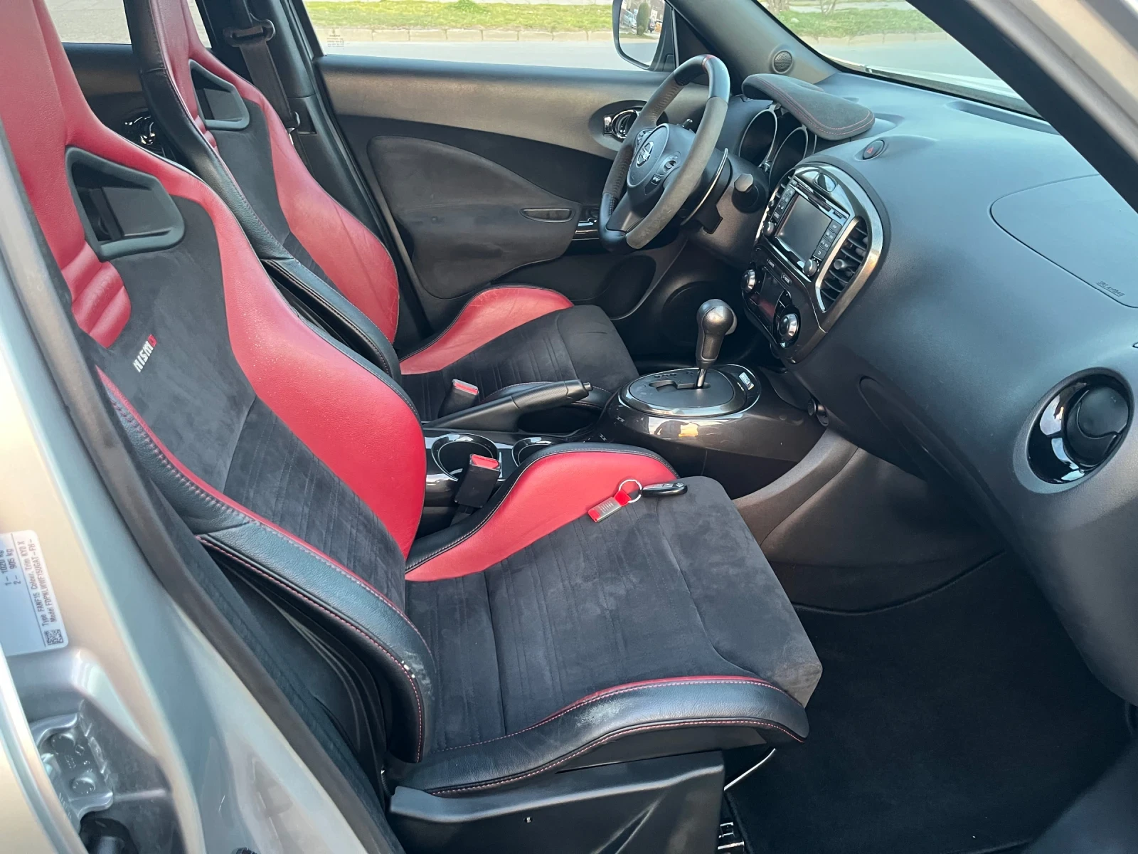 Nissan Juke 1.6 Turbo Nismo RS, снимка 8 - Автомобили и джипове - 53867727