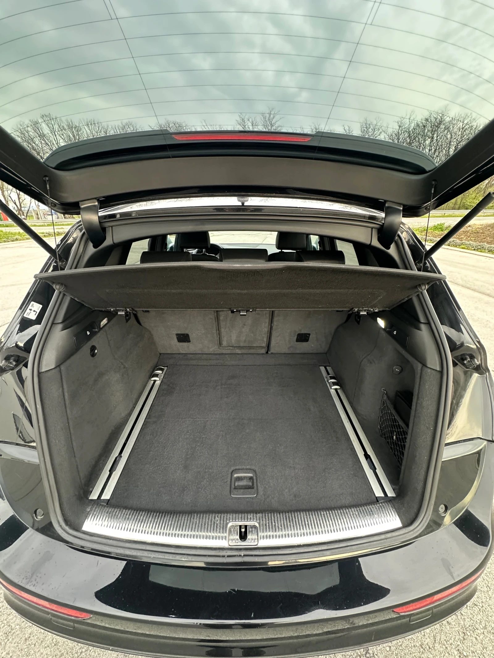 Audi SQ5 SQ5/Carbon/8ZF/313hp/FULL, снимка 13 - Автомобили и джипове - 54183437