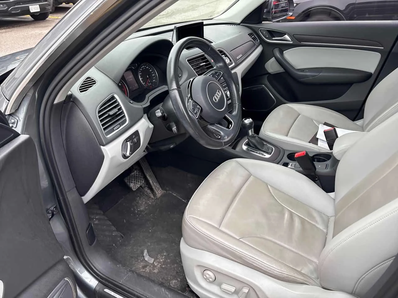 Audi Q3 * Technik * CARFAX * БЕЗ ПЪРВОНАЧАЛНА ВНОСКА, снимка 5 - Автомобили и джипове - 54254386