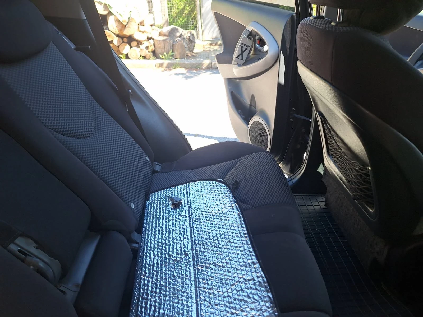 Toyota Rav4 2.2 136КС, снимка 8 - Автомобили и джипове - 54771547