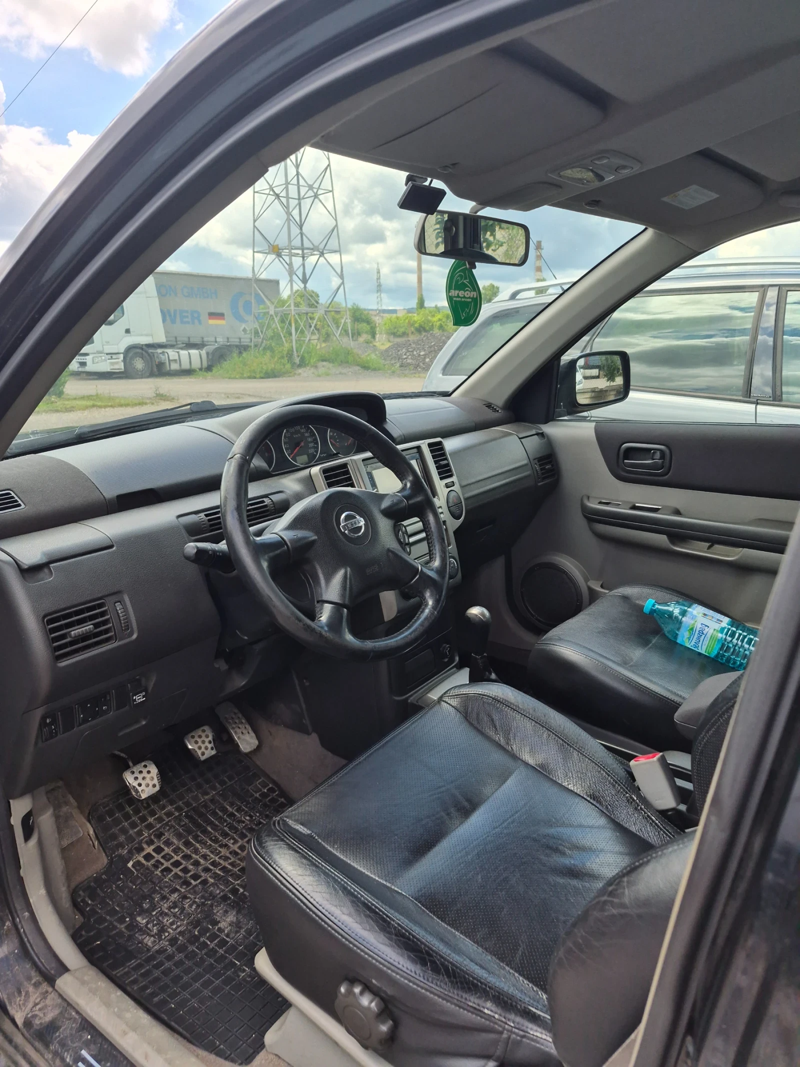 Nissan X-trail 2.0, снимка 6 - Автомобили и джипове - 54892925