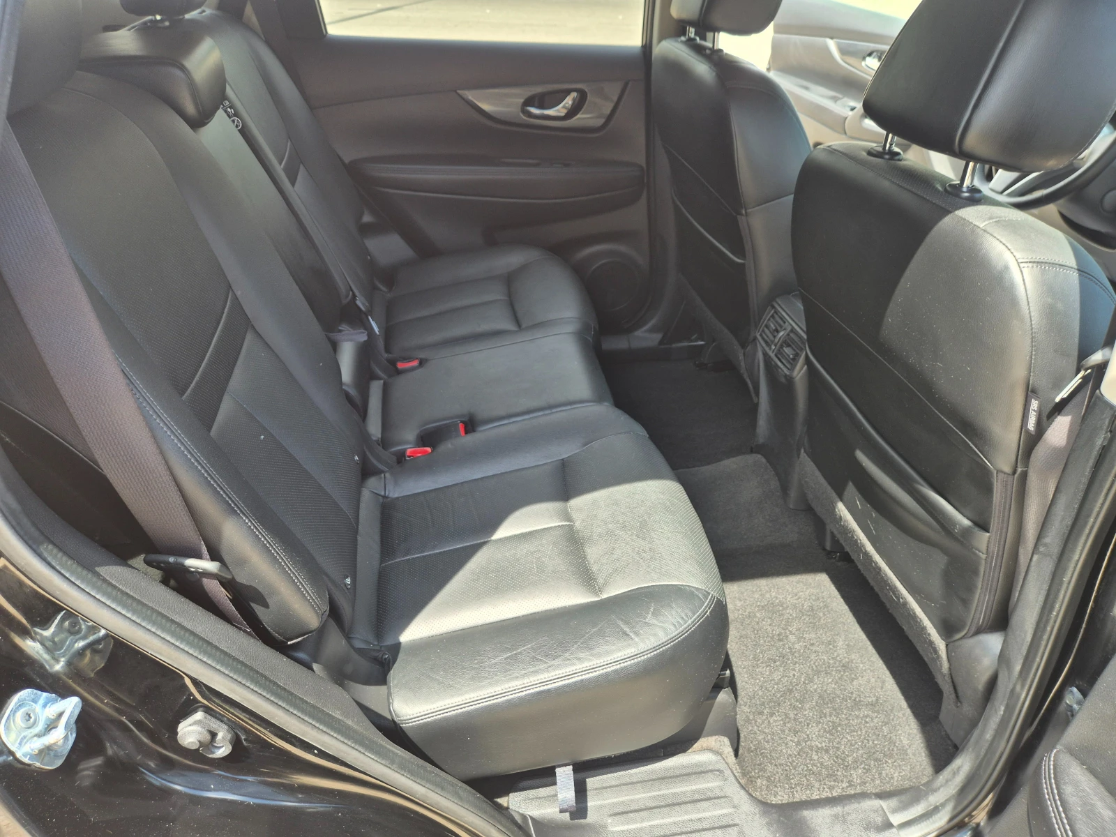 Nissan X-trail 1.6DCI, 7 местна.TEKNA, PANORAMA, снимка 12 - Автомобили и джипове - 55204161