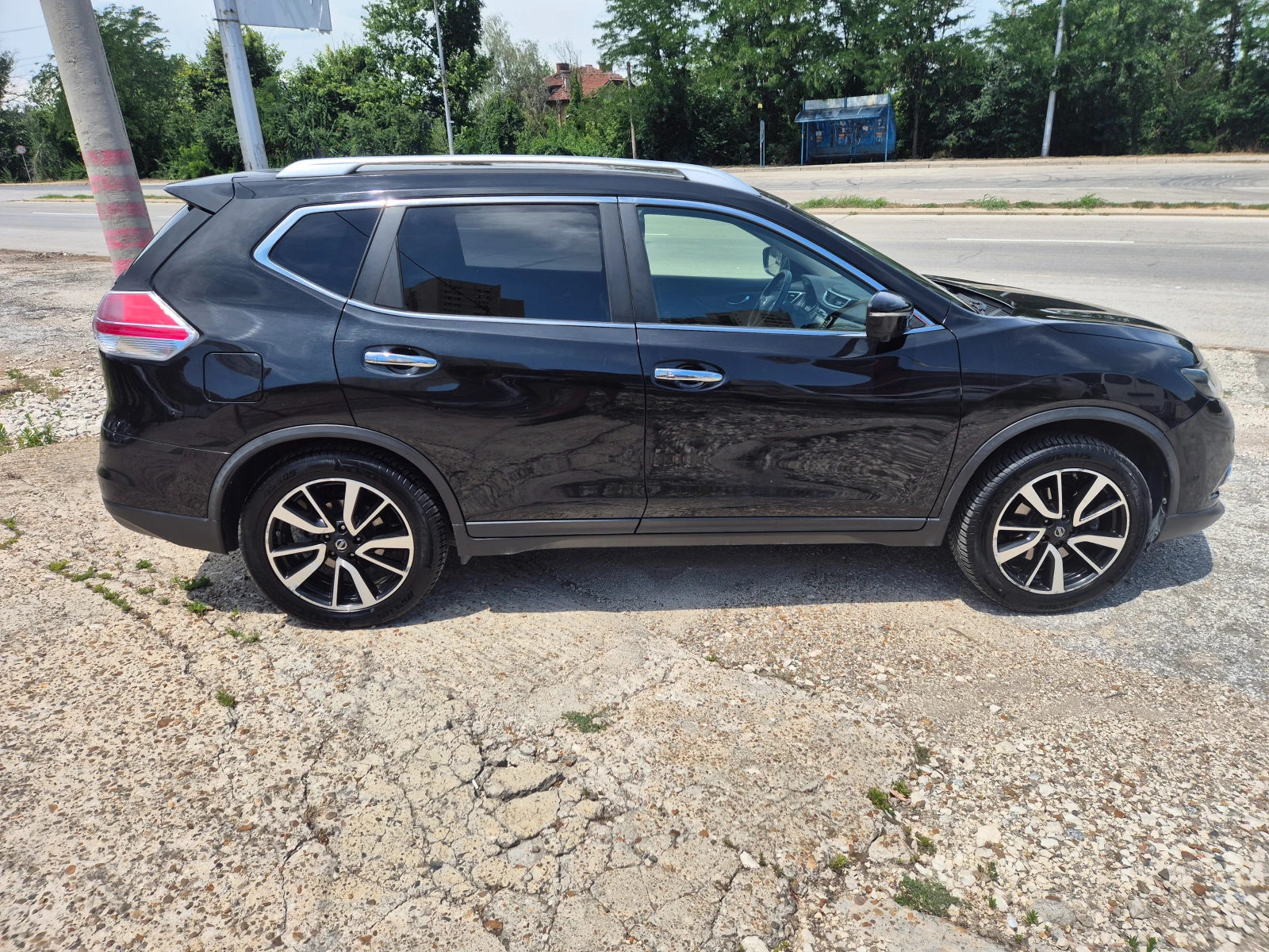 Nissan X-trail 1.6DCI, 7 местна.TEKNA, PANORAMA, снимка 4 - Автомобили и джипове - 55204161