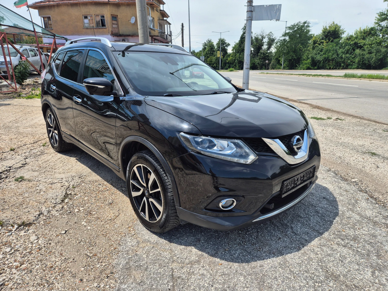 Nissan X-trail 1.6DCI, 7 местна.TEKNA, PANORAMA, снимка 3 - Автомобили и джипове - 55204161