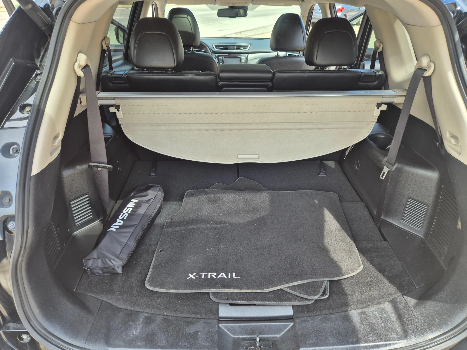Nissan X-trail 1.6DCI, 7 местна.TEKNA, PANORAMA, снимка 16 - Автомобили и джипове - 55204161