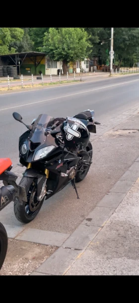 ������ BMW S