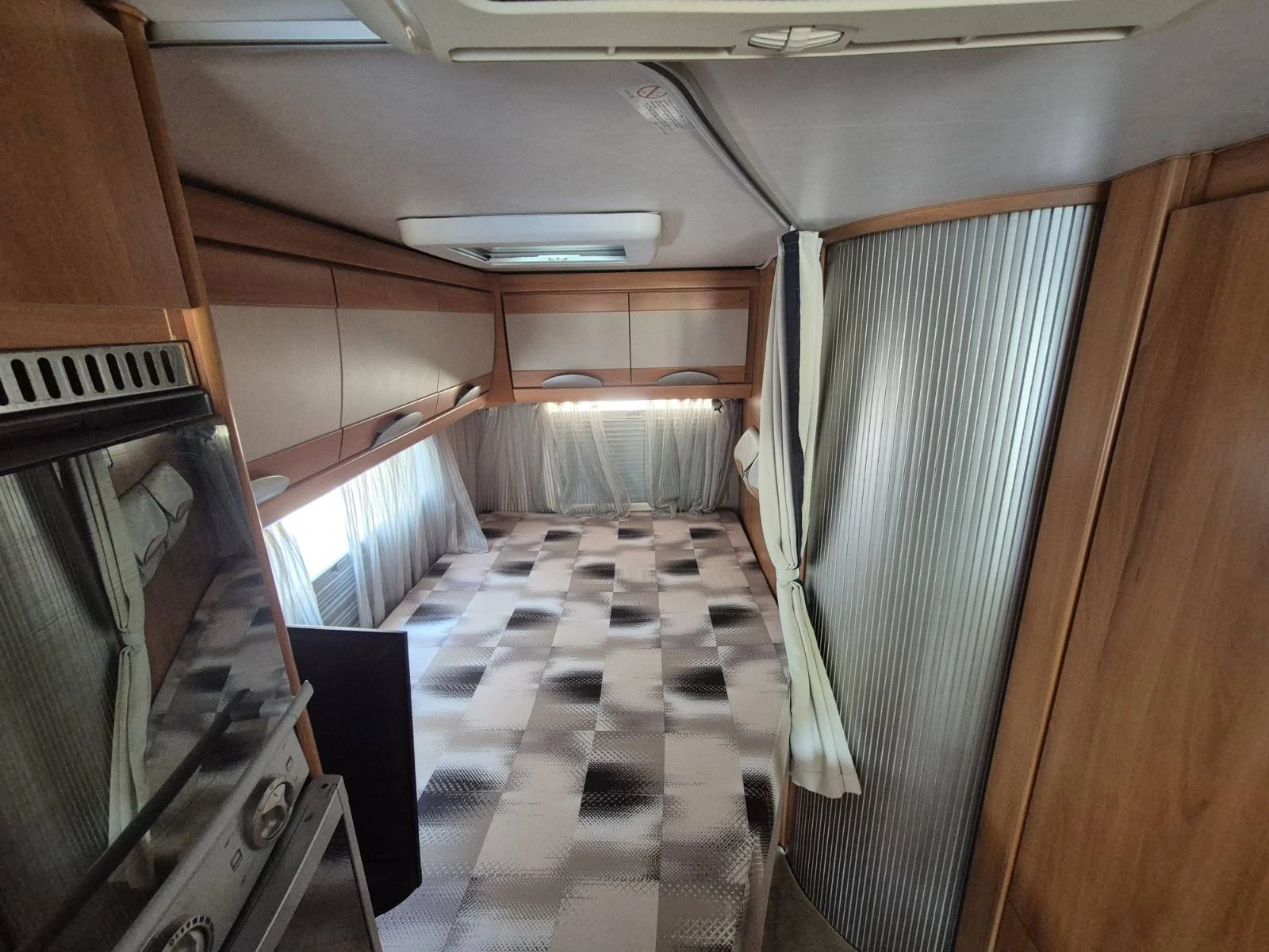 Кемпер HYMER / ERIBA B654SL, снимка 14 - Каравани и кемпери - 55592106