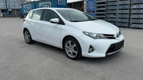 Toyota Auris 1.6 БЕНЗИН, снимка 6
