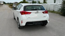 Toyota Auris 1.6 БЕНЗИН, снимка 9
