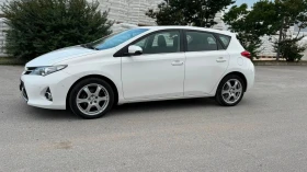 Toyota Auris 1.6 БЕНЗИН, снимка 5