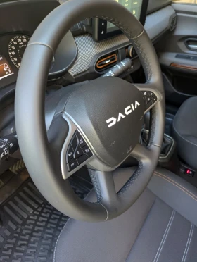 Dacia Sandero 1.0T 10200км!!!, снимка 9