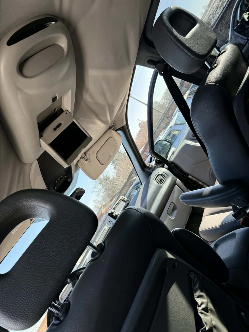 Chrysler Gr.voyager на части, снимка 10 - Автомобили и джипове - 34563498