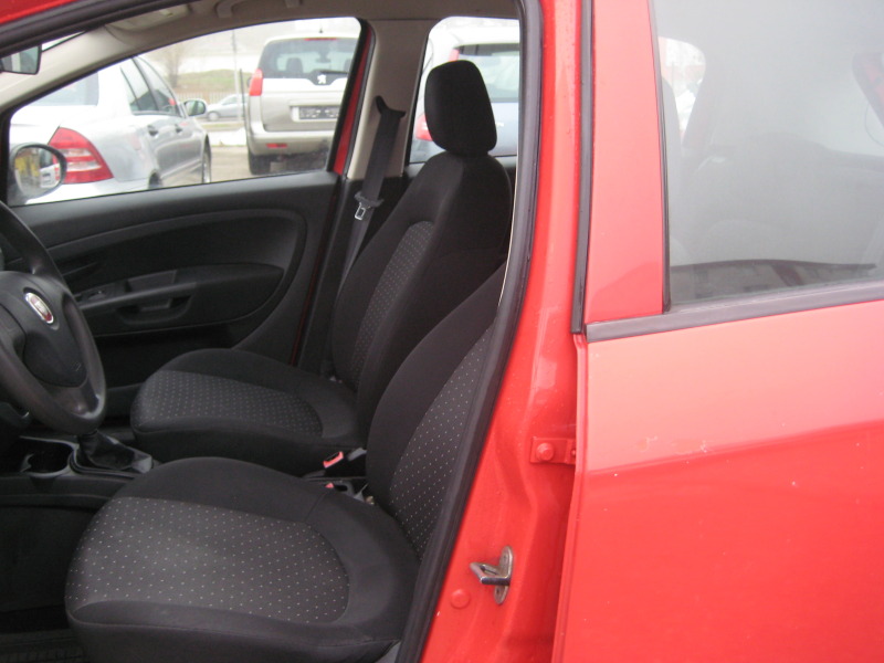 Fiat Punto 1.2, снимка 6 - Автомобили и джипове - 43326360