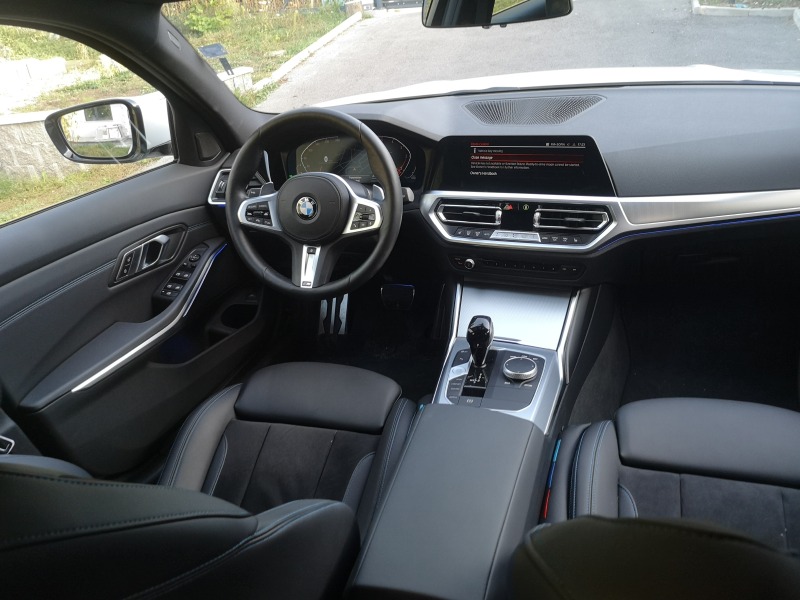BMW 320 Xdrive M-Sport MH, снимка 9 - Автомобили и джипове - 46180921