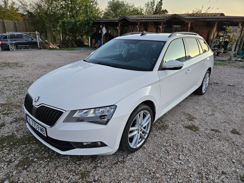 Skoda Superb 2.0TDI, снимка 1 - Автомобили и джипове - 47666026