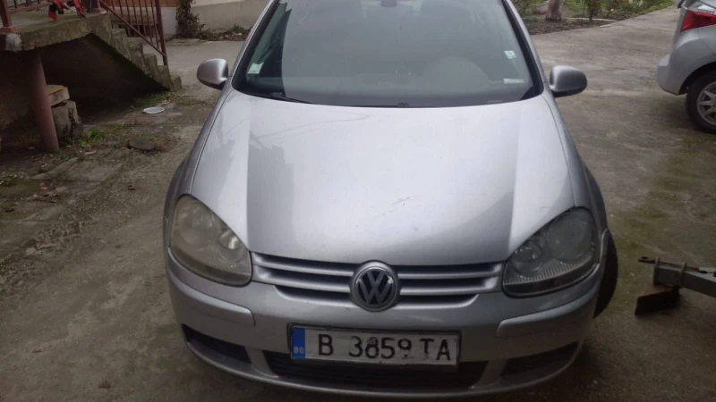 VW Golf 5, снимка 4 - Автомобили и джипове - 48082382