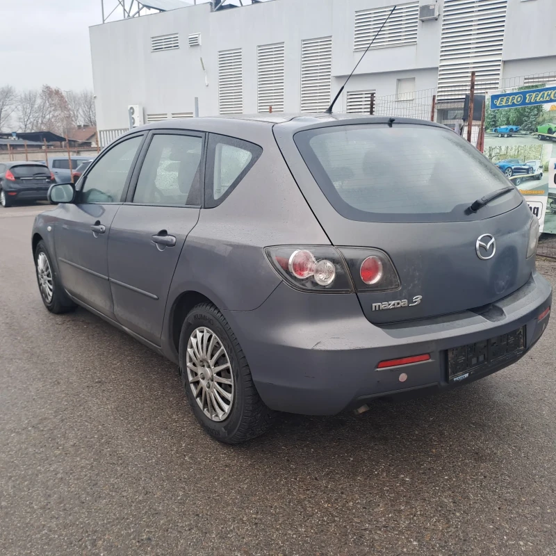 Mazda 3 1.6 Дизел. ИЗКЛЮЧИТЕЛНО  ЗАПАЗЕН !, снимка 9 - Автомобили и джипове - 48163122