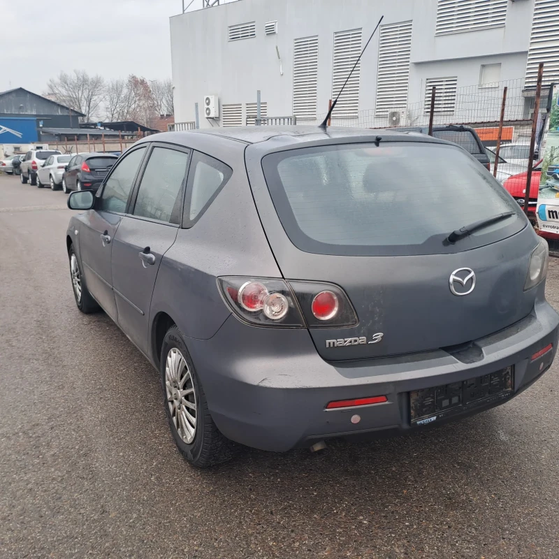 Mazda 3 1.6 Дизел. ИЗКЛЮЧИТЕЛНО  ЗАПАЗЕН !, снимка 8 - Автомобили и джипове - 48163122