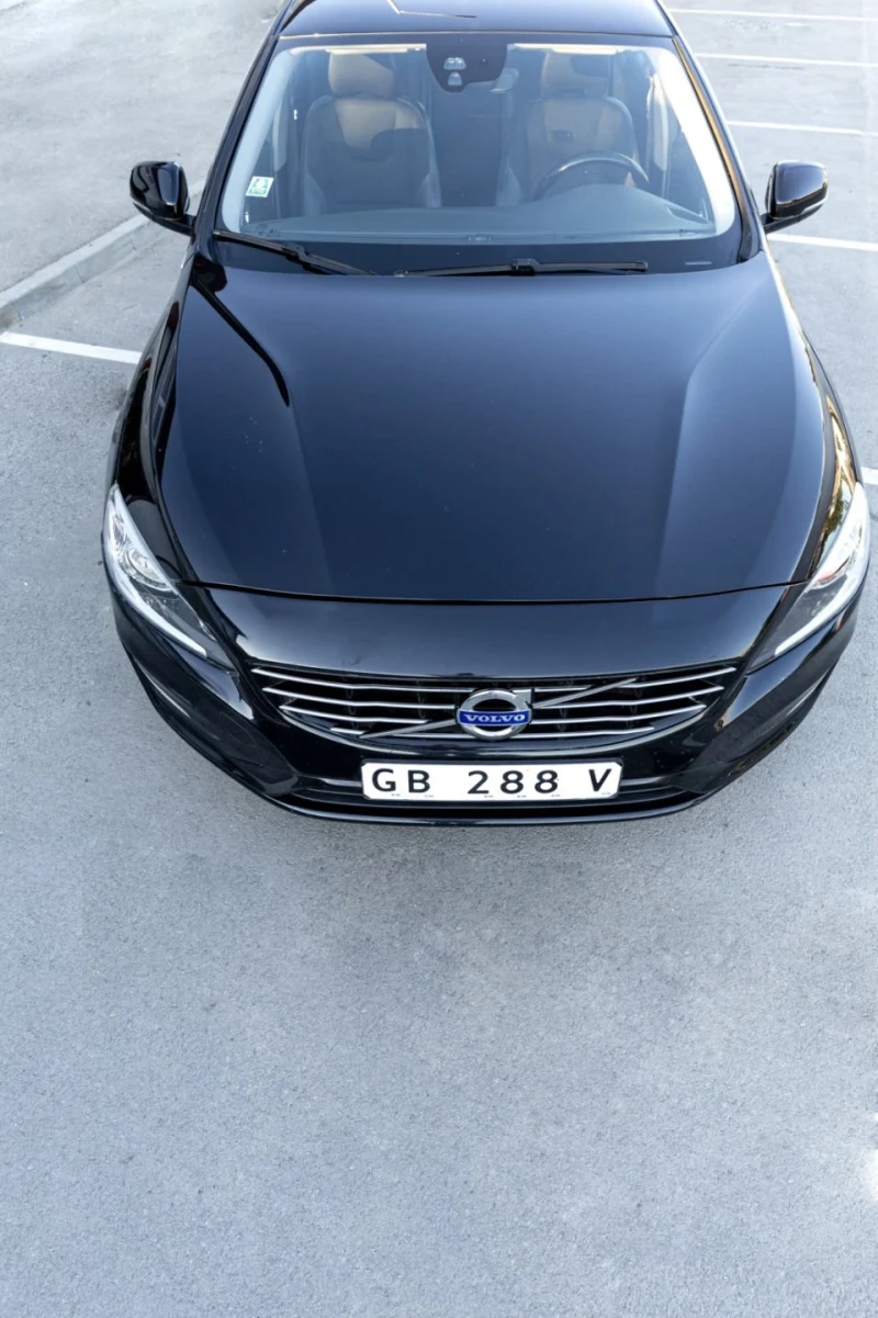 Volvo V60 Plug in Hybride , снимка 3 - Автомобили и джипове - 52337054