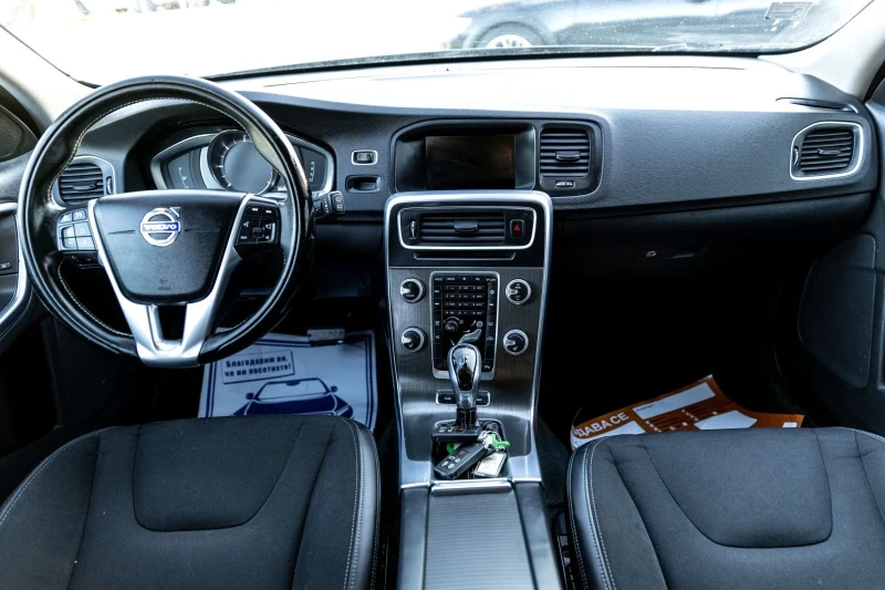 Volvo V60 Plug in Hybride , снимка 7 - Автомобили и джипове - 52337054
