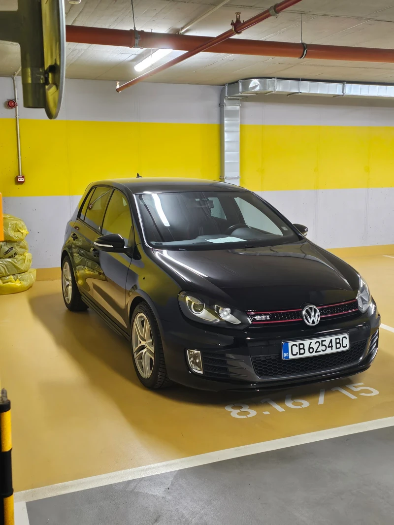 VW Golf VI GTI Adidas Edition, снимка 2 - Автомобили и джипове - 52268948