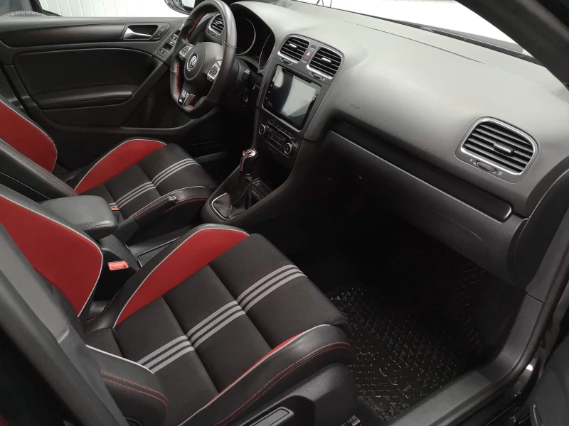 VW Golf VI GTI Adidas Edition, снимка 15 - Автомобили и джипове - 52268948