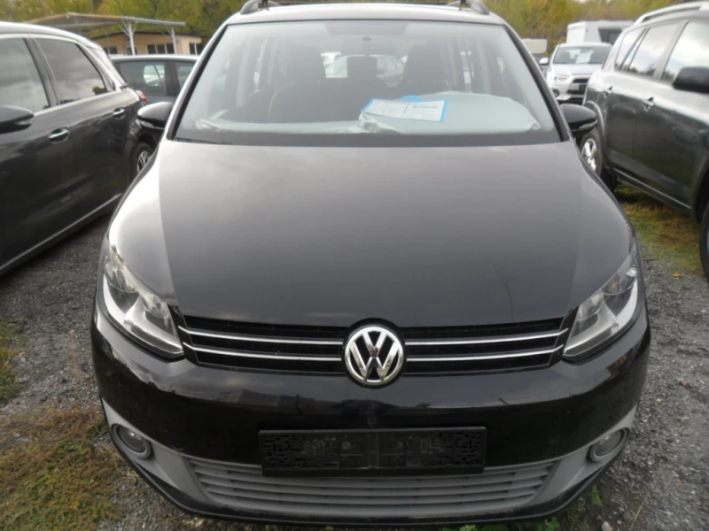 VW Touran 1.4 й 105 к.с 6 ск., снимка 2 - Автомобили и джипове - 52175242