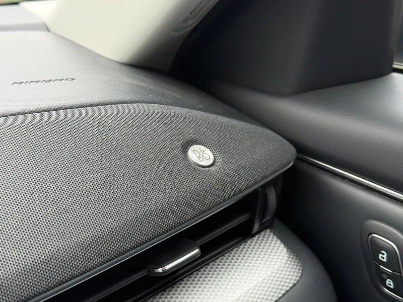 Ford Mustang Mach-E, снимка 15 - Автомобили и джипове - 52937425