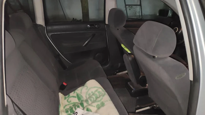 VW Passat, снимка 12 - Автомобили и джипове - 53102178