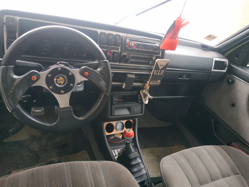 VW Golf, снимка 7 - Автомобили и джипове - 53535738