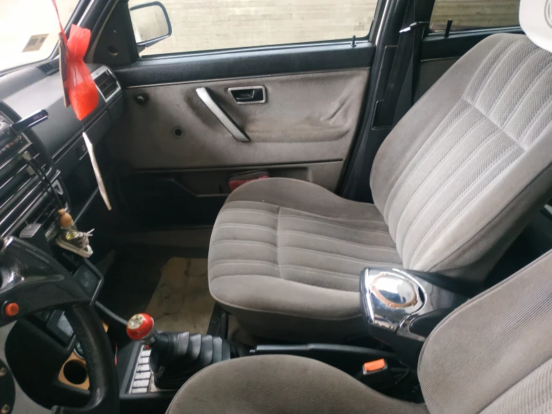 VW Golf, снимка 8 - Автомобили и джипове - 53535738