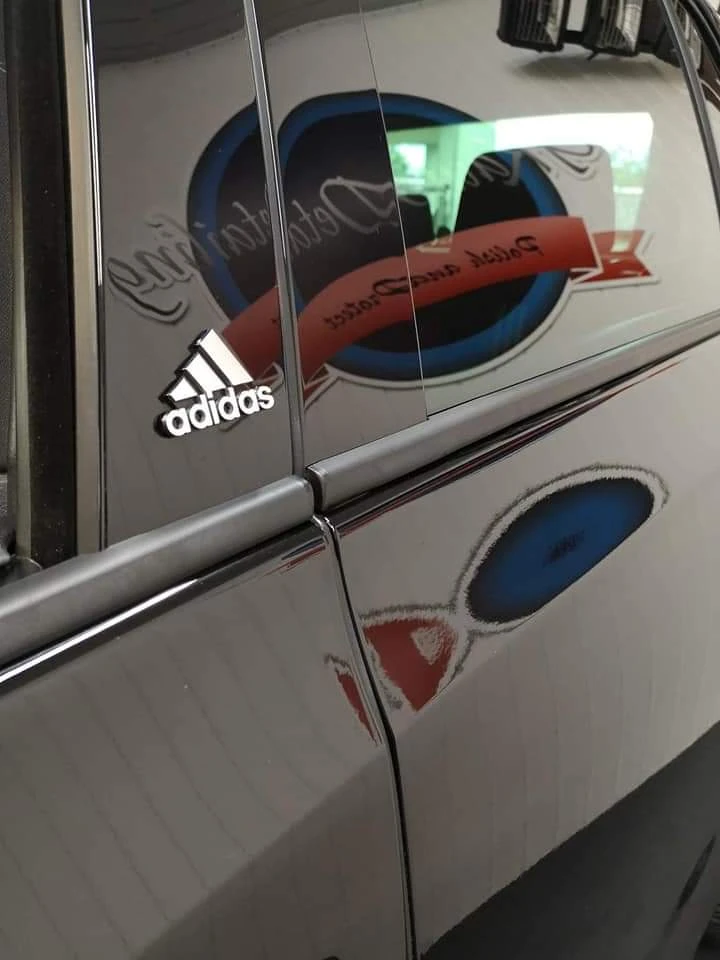 VW Golf VI GTI Adidas Edition - изображение 8