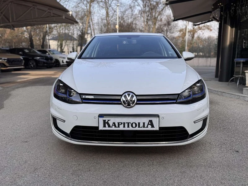 VW Golf е, снимка 3 - Автомобили и джипове - 52882158