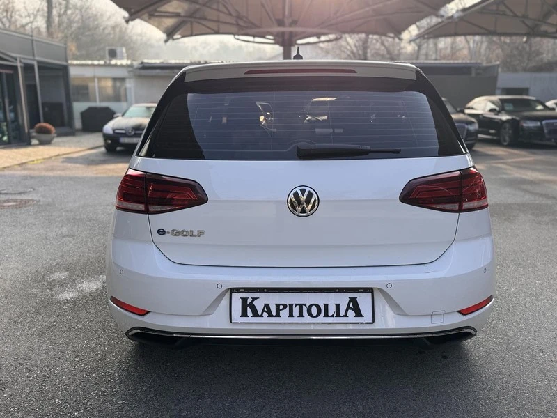 VW Golf е, снимка 6 - Автомобили и джипове - 52882158
