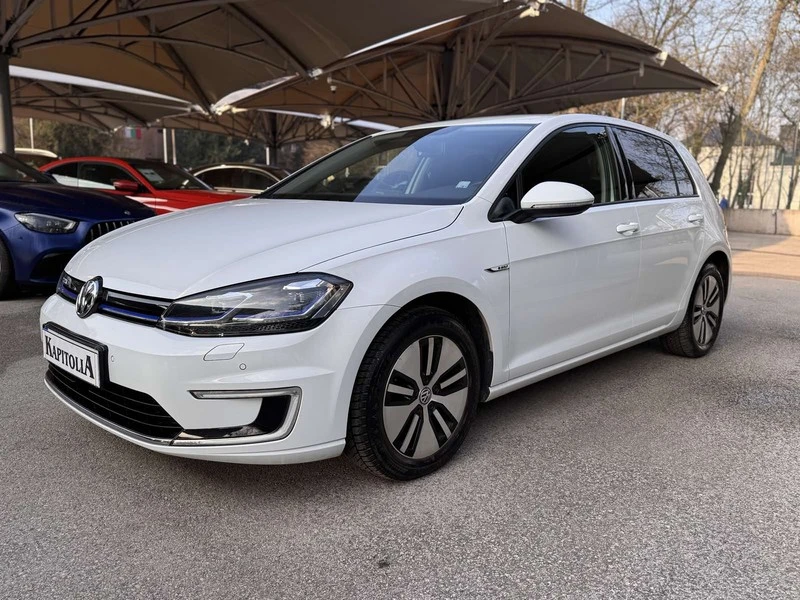VW Golf е, снимка 2 - Автомобили и джипове - 52882158