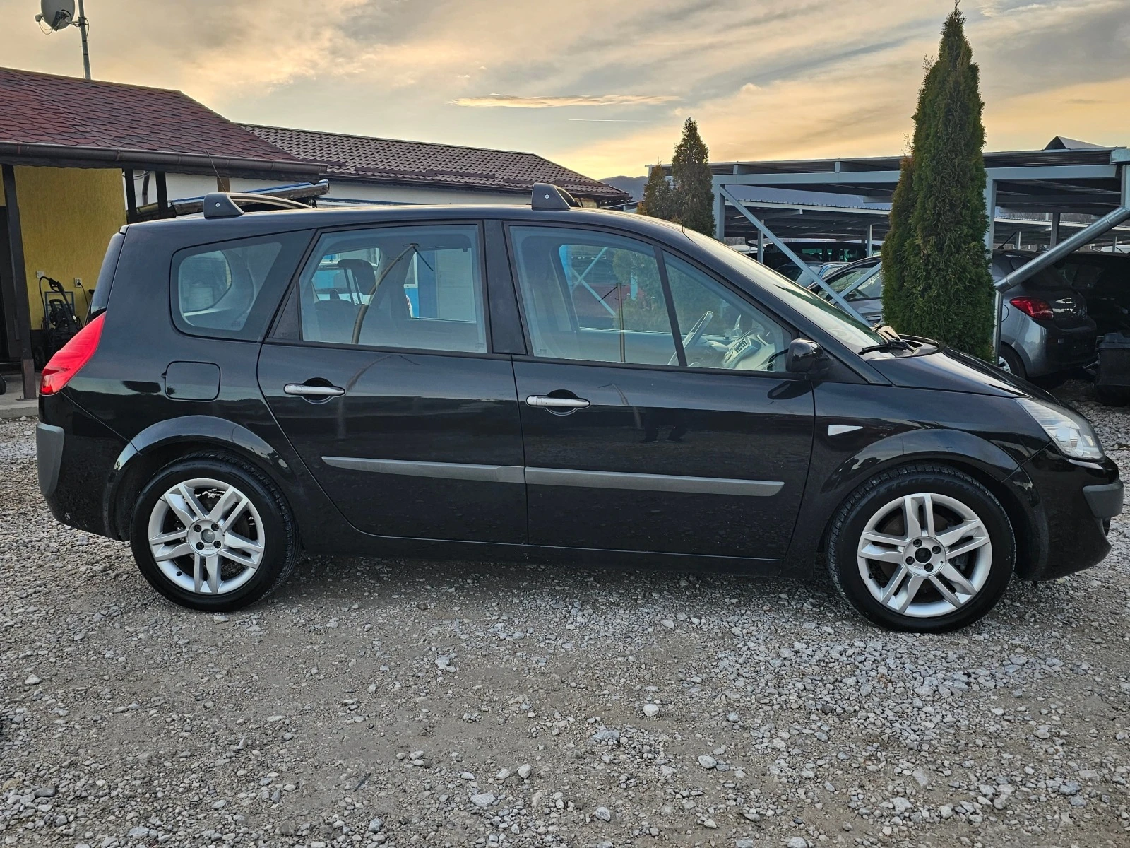 Renault Grand scenic 1.6БЕНЗИН 112кс ! ! КЛИМАТРОНИК - изображение 6