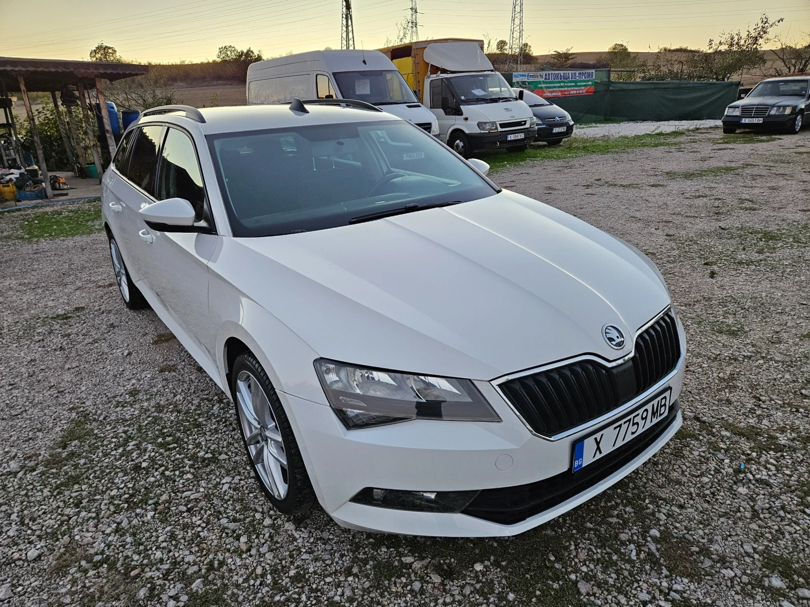 Skoda Superb 2.0TDI - изображение 2