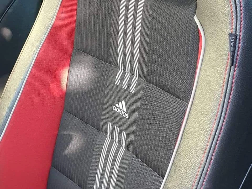 VW Golf VI GTI Adidas Edition - изображение 9