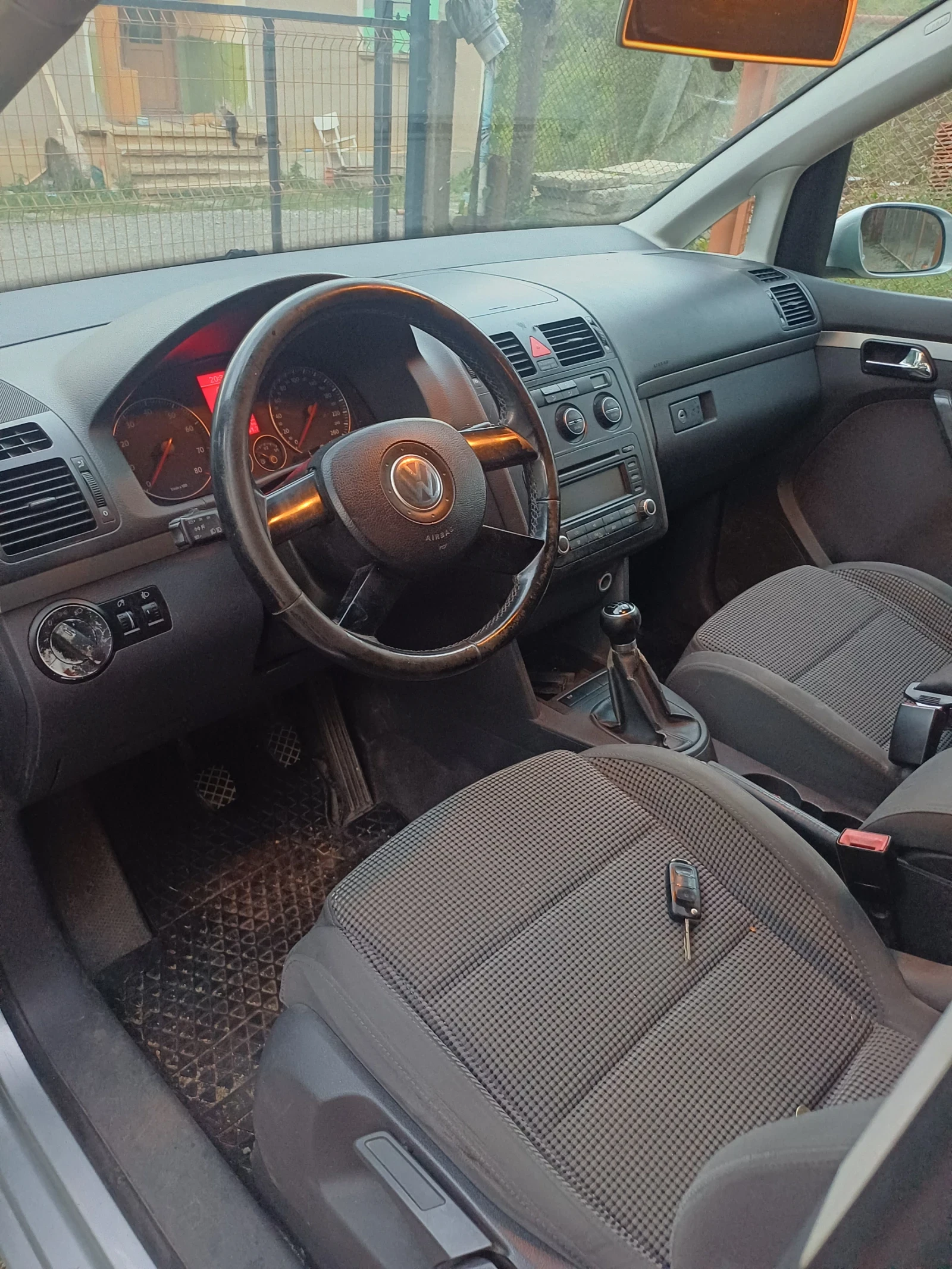 VW Touran  - изображение 7