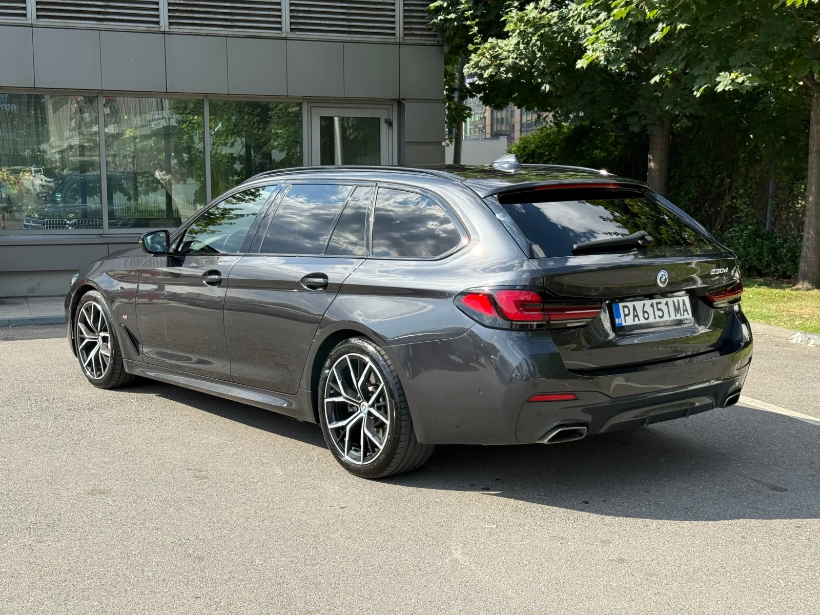 BMW 530 M pack, Mild hybrid, 71000 km, Гаранция - изображение 3