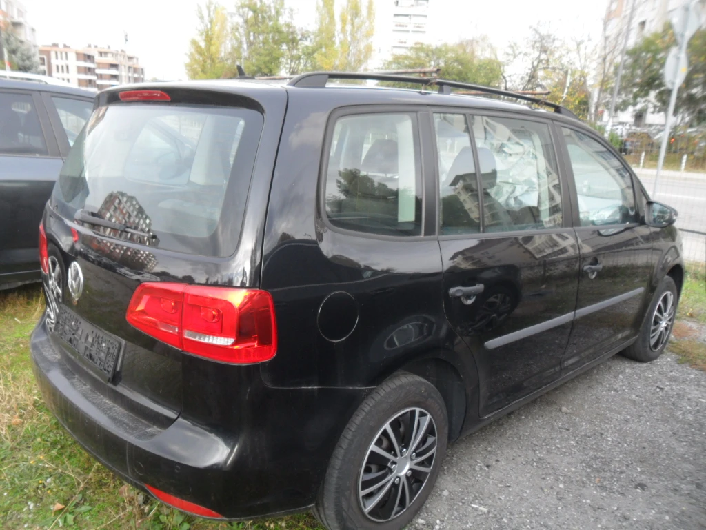 VW Touran 1.4 й 105 к.с 6 ск. | Mobile.bg — изображение 5