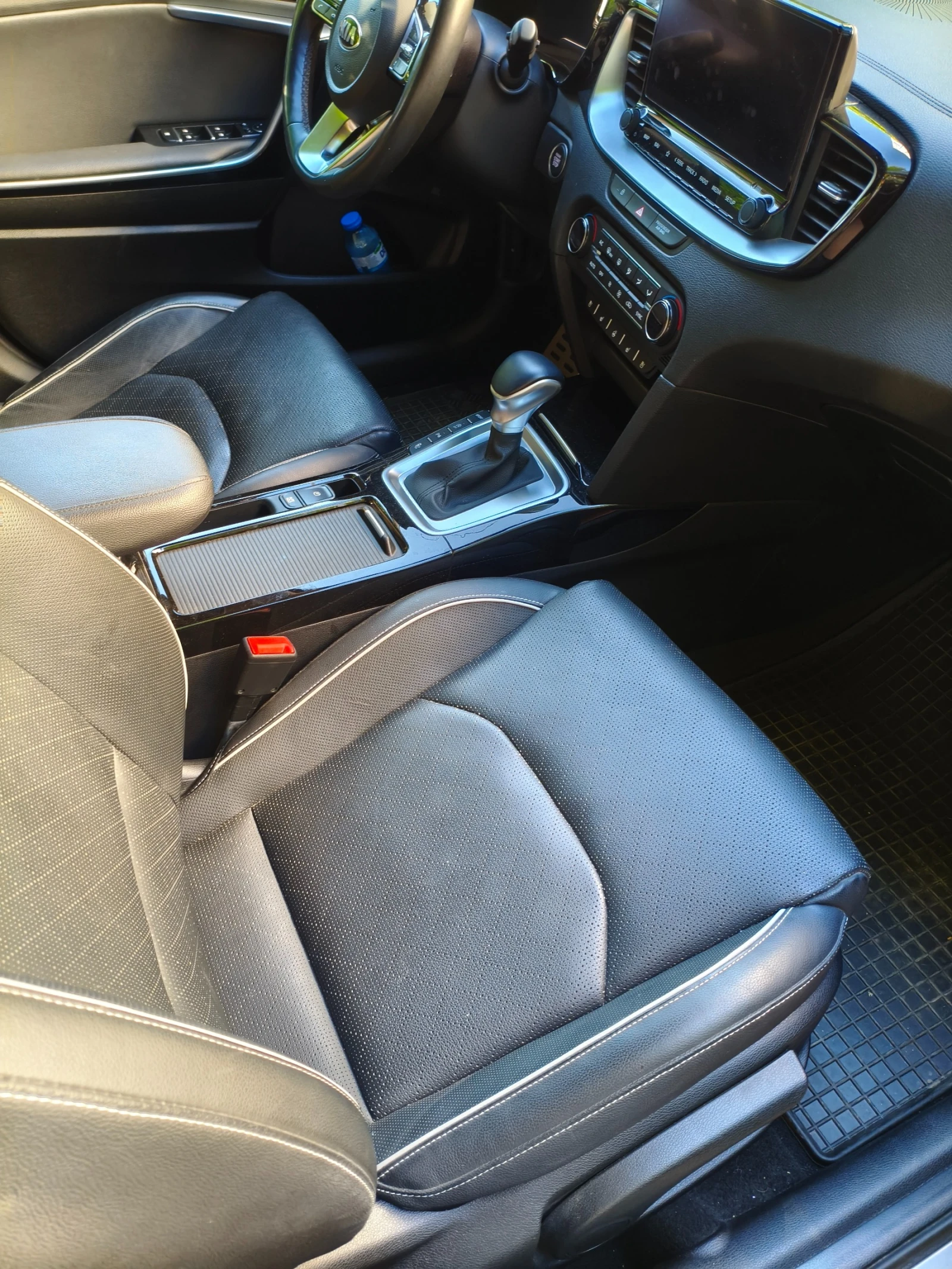 Kia XCeed 1.4 T-GDI 7DCT TX, снимка 11 - Автомобили и джипове - 54689175