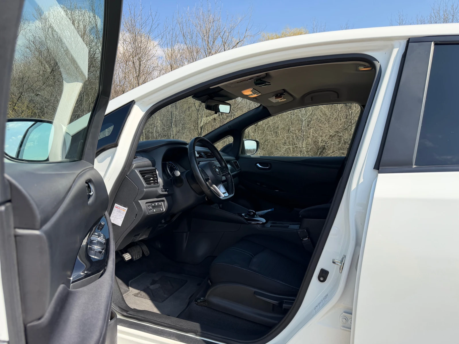 Nissan Leaf  * Distronic * Печка  , снимка 9 - Автомобили и джипове - 53862931