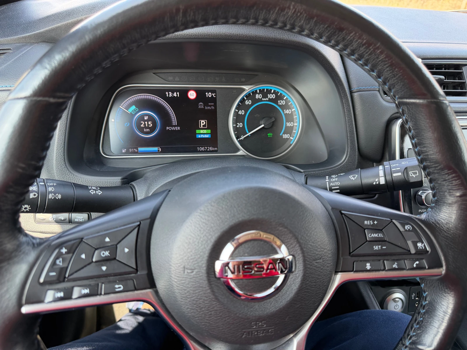 Nissan Leaf  * Distronic * Печка  , снимка 14 - Автомобили и джипове - 53862931