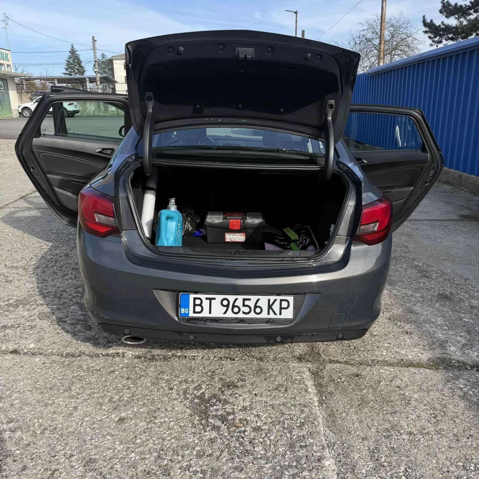 Opel Astra 1.4 turbo 140к.с , снимка 10 - Автомобили и джипове - 53916232
