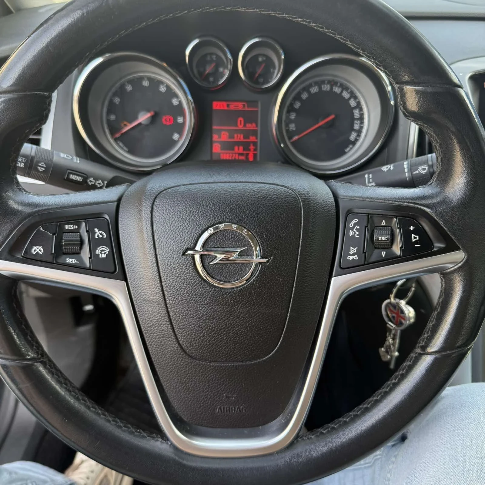 Opel Astra 1.4 turbo 140к.с , снимка 7 - Автомобили и джипове - 53916232