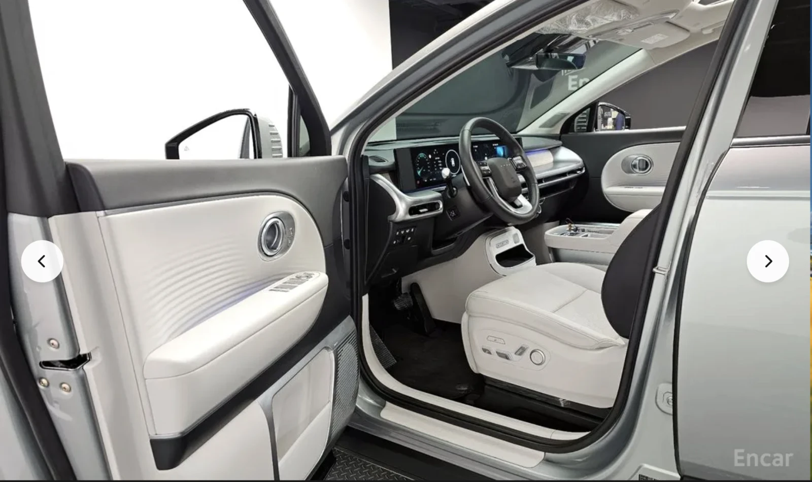 Hyundai IONIQ 9 LONG* RANGE* AWD* PRESTIGE* 7* МЕСТА* ОБДУХВАНЕ* М, снимка 6 - Автомобили и джипове - 54151660