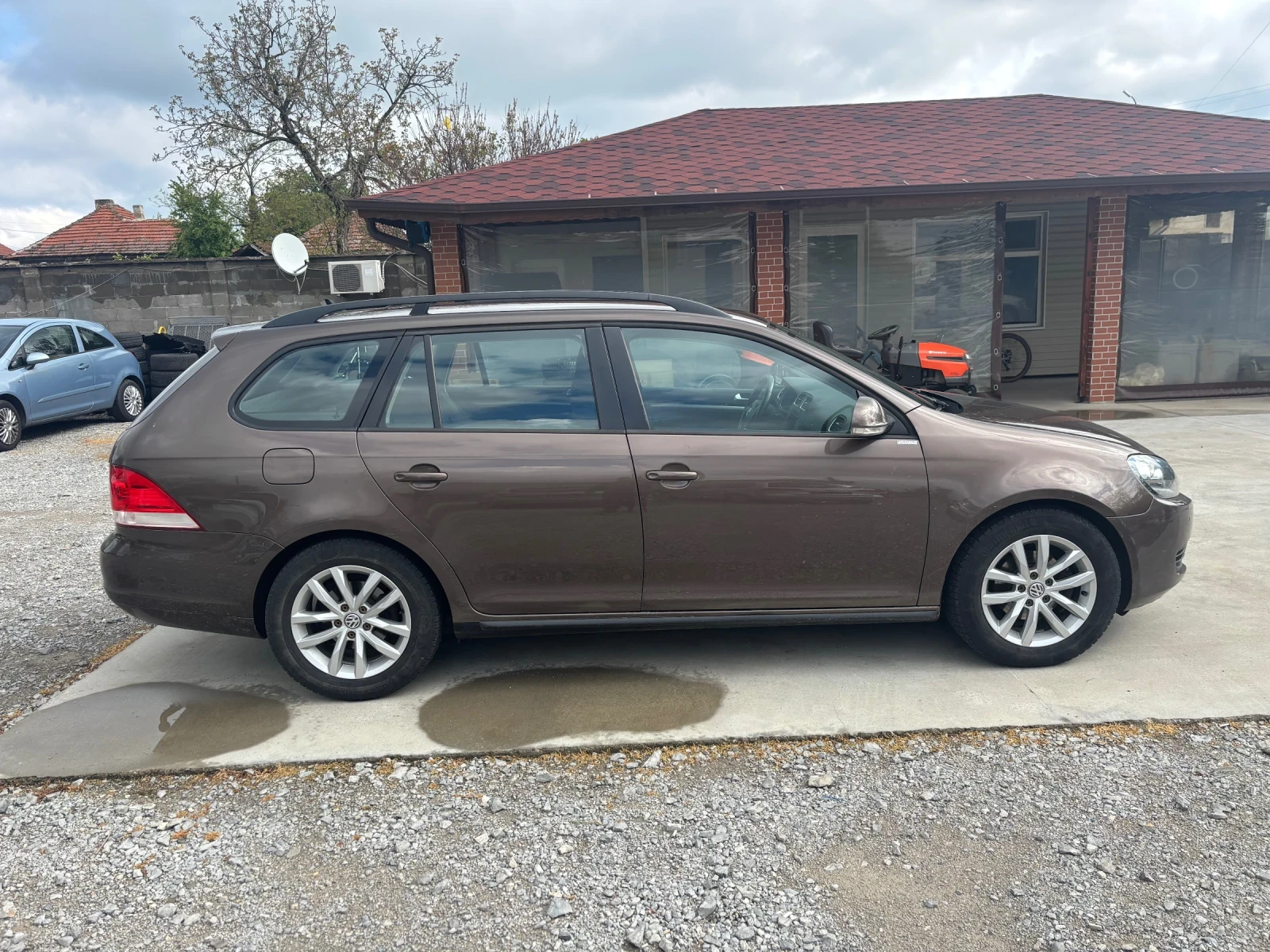 VW Golf 1.6TDI-105, снимка 4 - Автомобили и джипове - 54440349