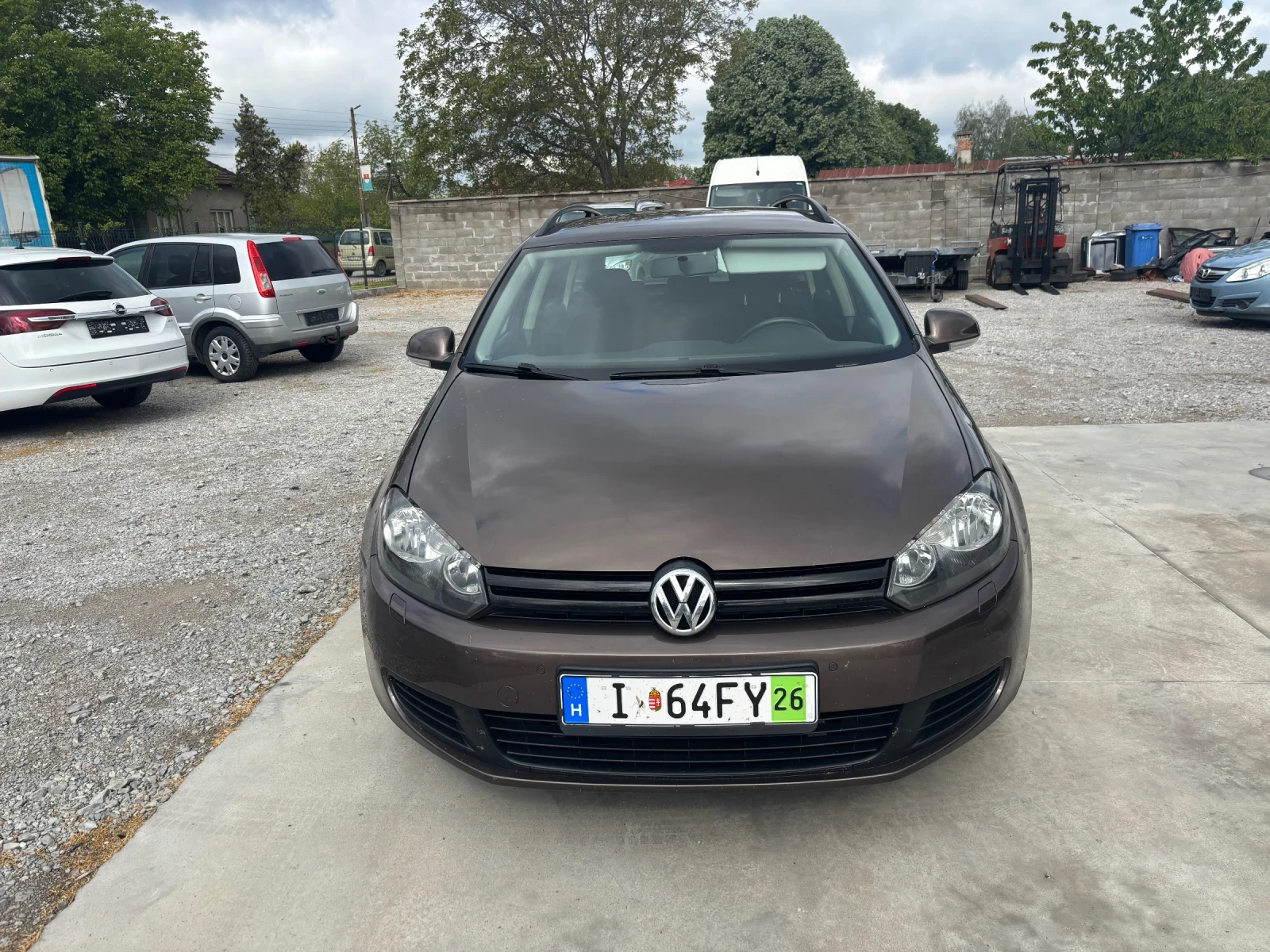 VW Golf 1.6TDI-105, снимка 3 - Автомобили и джипове - 54440349
