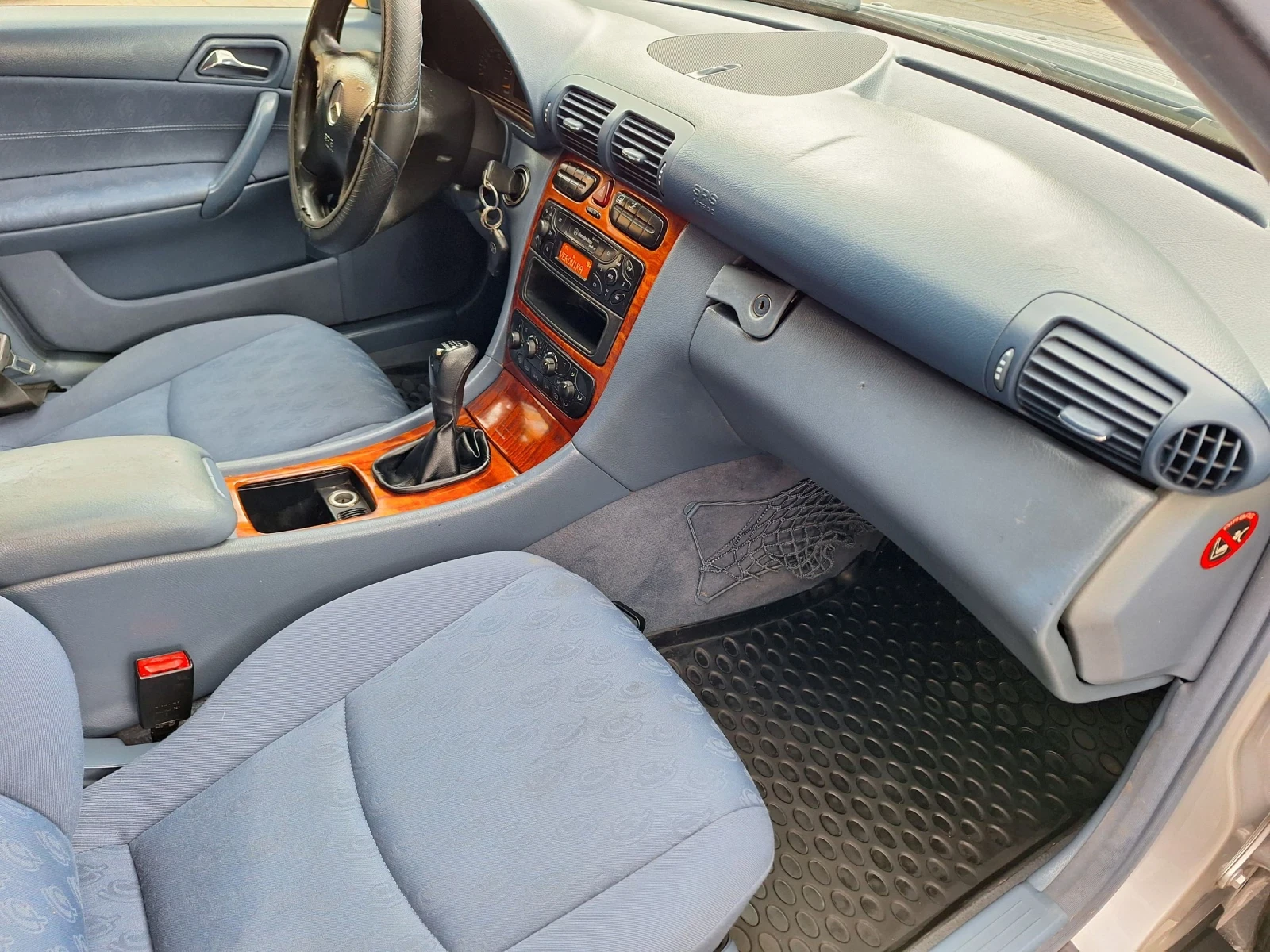 Mercedes-Benz C 180 1.8 i kompresori , снимка 13 - Автомобили и джипове - 54527623